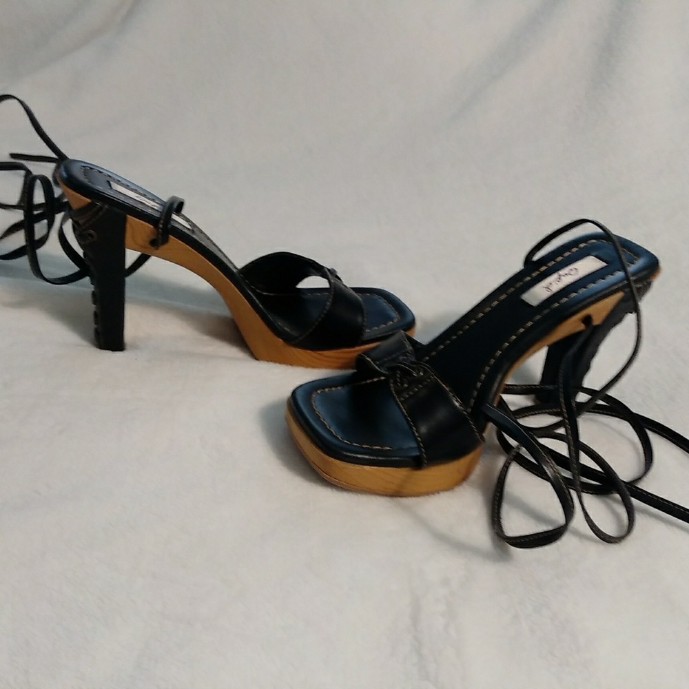 Strappy Wooden Heel Sandals🌺